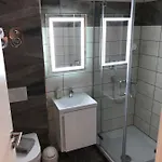 アパート Exklusive Moderne 2 Zi. In Ruhiger Lage *
