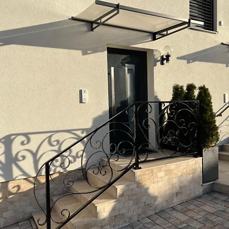 Exklusive Moderne 2 Zi. In Ruhiger Lage Apartmán Rastatt
